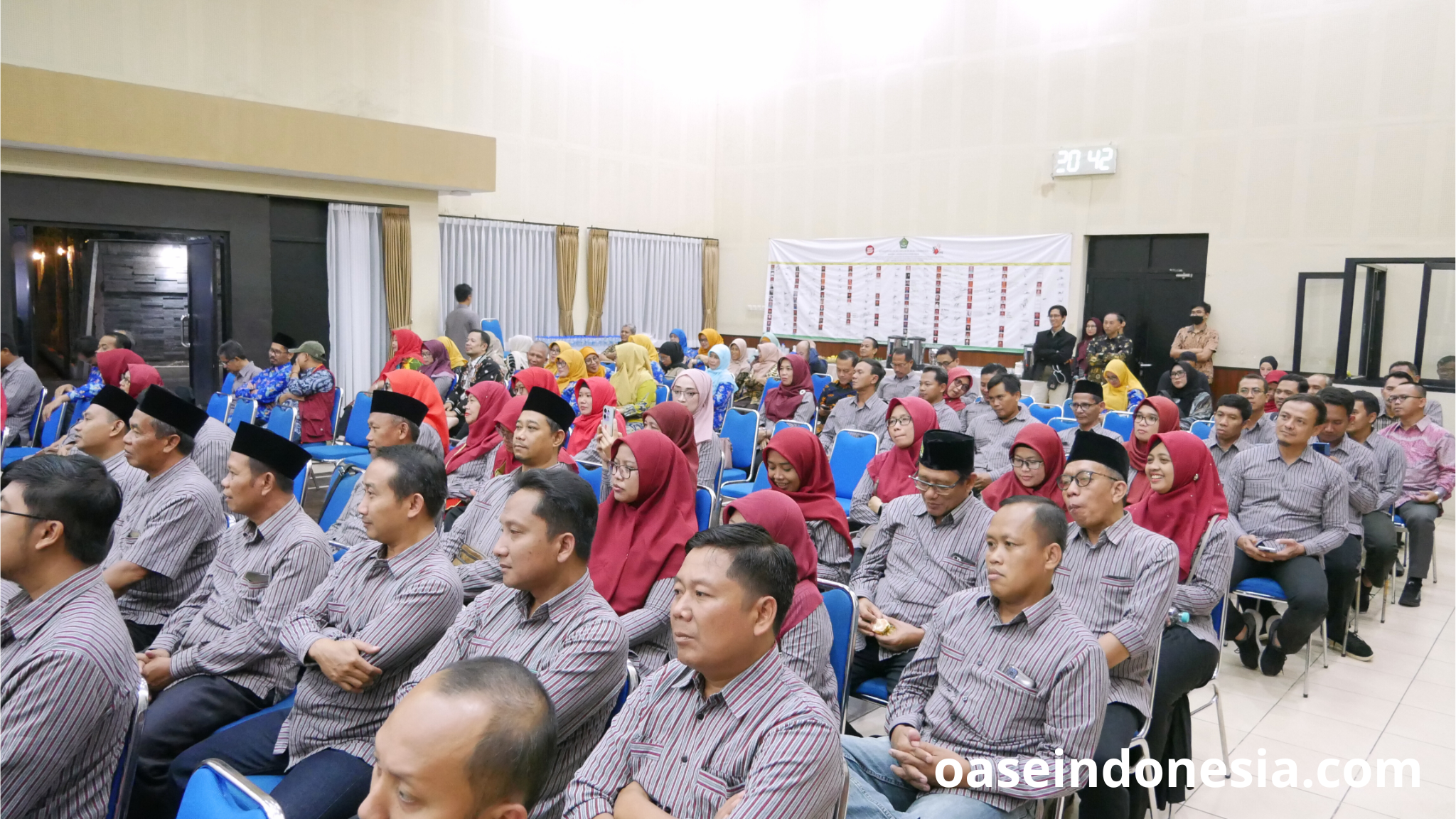 foto pegawai BDK Semarang dalam acara benchmarking 